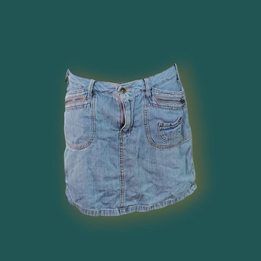 Vintage Faded Glory Mini denim skirt with zipper and pockets